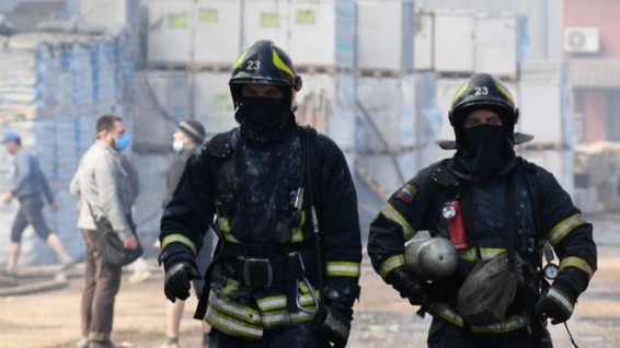 Восемь человек погибли при пожаре в Сочи, трое в больнице