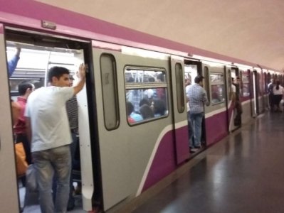 В Азербайджане резко повысились цены на проезд в метро и автобусах