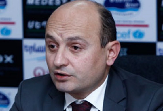 Ըստ քաղաքագետի՝ Պորոշենկոյի հակահայկական հայտարարության պատճառը Ղրիմի միացման հարցում ՀՀ դիրքորոշումն է