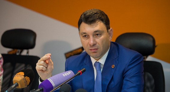 Дело экс-президента Армении Кочаряна: вице-спикер обвинил главу ССС в давлении на суд