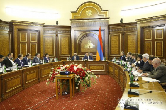 Պետք է դադարենք Սևանա լճին վերաբերվել որպես ջրի տարա. վարչապետի մոտ քննարկվել են ոռոգման շրջանի խնդիրները