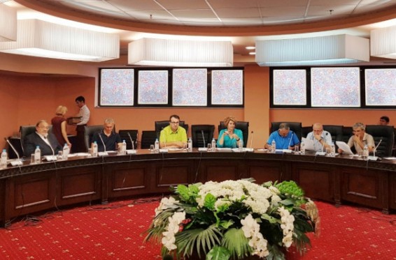 Մի շարք հիմնադրամներ ու ասոցիացիաներ հիմնում են «Երևանի հանրություն» նախաձեռնությունը. այն գլխավորելու է Անահիտ Թարխանյանը
