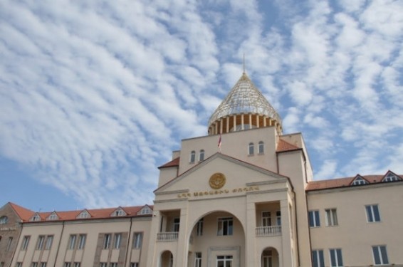 Հրապարակվել է Ռոբերտ Քոչարյանի  խափանման միջոցը փոխելու միջնորդություն ներկայացրած Արցախի ԱԺ պատգամավորների ցուցակը