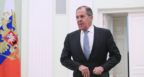 Пашинян - Лаврову: в Армении новая ситуация и нужно адаптироваться к ней