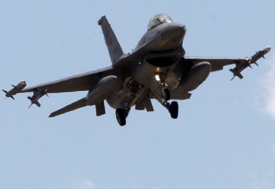 Անկարայի երկնքում F-16 կործանիչը ռազմական ուղղաթիռ է խոցել