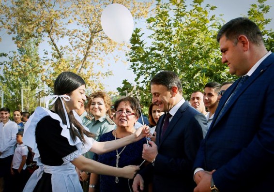 Սեպտեմբերի 1-ին Վալերի Օսիպյանը հարազատ դպրոցում էր