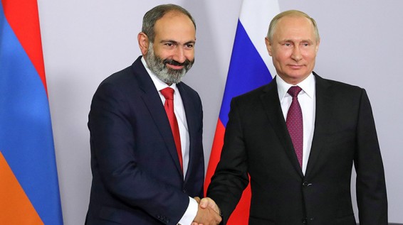 «Ожидаем откровенный и серьезный разговор»: в Кремле прокомментировали предстоящую встречу Путина и Пашиняна