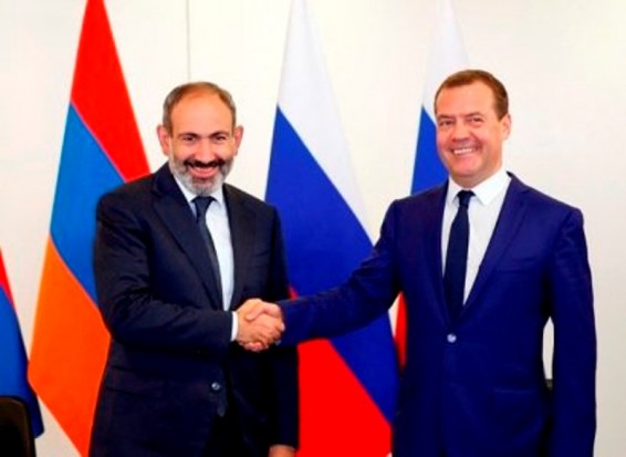 Մաղթում եմ հաջողություններ՝ ի բարօրություն եղբայրական Ռուսաստանի. Փաշինյանը՝ Մեդվեդեւին