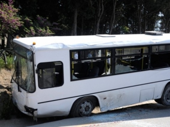 Բաքվում ավտոբուսը բախվել է բեռնատարին