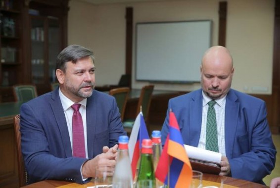 Դավիթ Տոնոյանը կարևորել է պաշտպանության բնագավառում հայ-չեխական համագործակցությունը զարգացնելու անհրաժեշտությունը