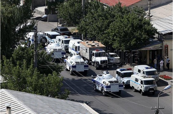 ՊՊԾ գունդը գրավելիս վիրավորված գնդապետ Արամ Հովհաննիսյանի վիճակը բավարար է