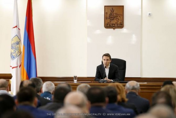 Айк Марутян провел первое рабочее совещание