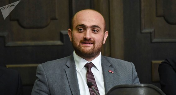 Полный комплект: правительство Армении назначило трех новых губернаторов