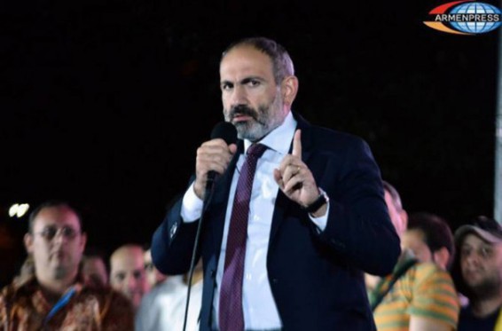 Որոշել էի, որ այստեղ պետք է նշանակվի զինվորական բարձր կոչում ունեցող մեկը․ Փաշինյանը կապանցիներին բացատրեց, թե ինչու է Հունան Պողոսյանին նշանակել Սյունիքի մարզպետ