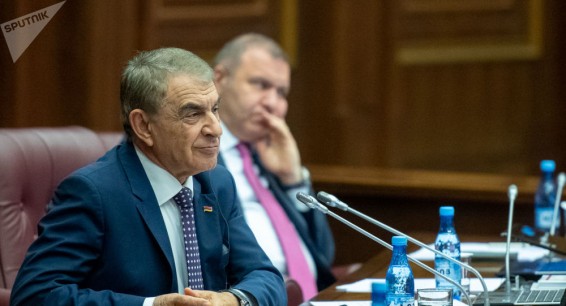 Спикер парламента Армении пойдет не в депутаты, а в больницу — но ждет успеха РПА