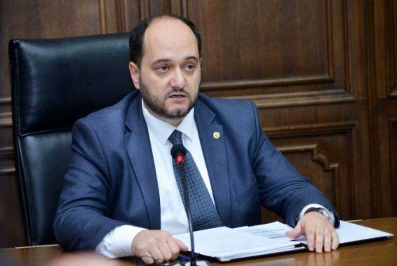 Արայիկ Հարությունյանը հանձնարարել է ԱԺ արտահերթ ընտրությունների ժամանակ դպրոցները հեռու պահել քաղաքական գործընթացներից
