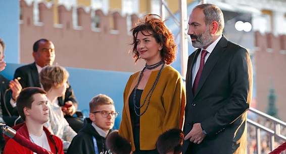 Никол Пашинян отправится в выходные в Париж