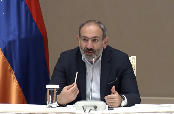 Նիկոլ Փաշինյանը Ղազախստանում հանդիպել է հայ համայնքի ներկայացուցիչների հետ