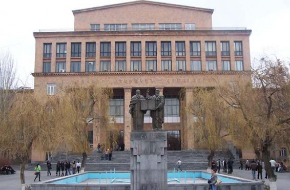 ԵՊՀ ուսանողական խորհուրդը բողոքի ակցիա է իրականացնում. նախարարը խոստացավ հարցը մանրամասն ուսումնասիրել