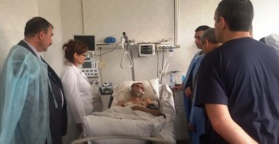 Առողջապահության նախարարն այցելել է զինվորական հոսպիտալ