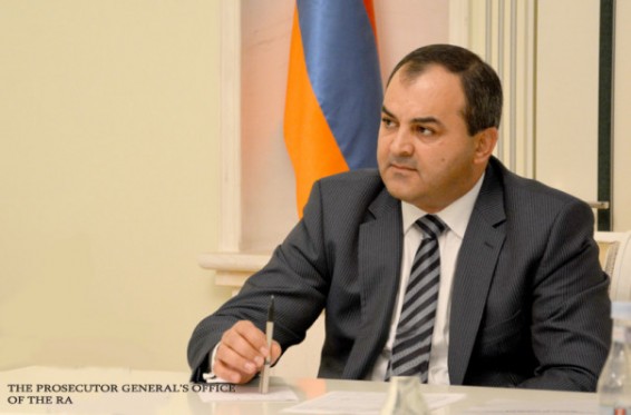 Արթուր Դավթյանն ԱՀ-ում խորհրդակցությանը հանձնարարել է առանձնահատուկ հետևողական լինել սպանությունների, ինքնասպանությունների և այլ դեպքերի բացահայտմանը