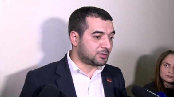 «Ո´չ ՀՀԿ-ն է որոշելու, թե ով է լինելու ընդդիմություն, ո´չ էլ ՔՊ-ն. Հրաչյա Հակոբյան