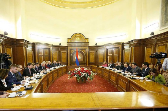 Նիկոլ Փաշինյանն ընդունել է ԵՄ անդամ պետությունների դեսպաններին