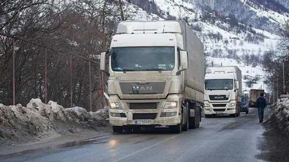 Բեռնատարների համար փակ է Գուդաուրի-Կոբի ճանապարհահատվածը