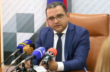 Հայաստանում 1 աշխատողը 1 ժամում ստեղծում է 5 ԱՄՆ դոլարին համարժեք արդյունք, ինչը 12 անգամ ցածր է զարգացած երկրներից. ՏԶՆ նախարարի պաշտոնակատար