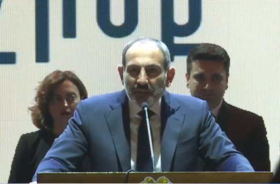 Խնդիր ենք դրել Հայաստանում արմատախիլ անել ծայրահեղ աղքատությունը, այն հարիր չէ ՀՀ-ին. Նիկոլ Փաշինյանը՝ «Իմ քայլի» դրամահավաքին
