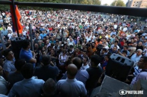 Օր 6-րդ. Իրավիճակը` Խորենացի փողոցում