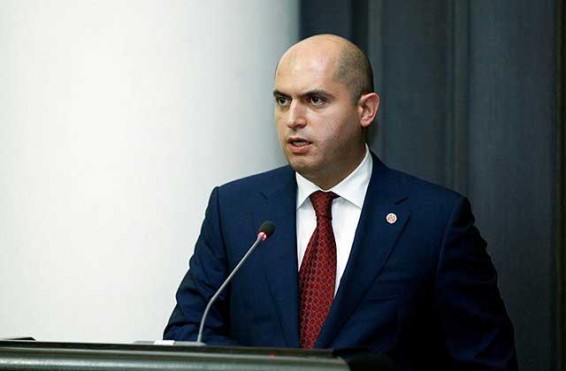 «Դուրս եկեք Փաշինյանի թիկունքից, թեպետ դա էլ Ձեզ չի փրկում Ձեր՝ բանակի ազատման հիմքերի մասին և այլ տհաճ խոսակցություններից». Արմեն Աշոտյան