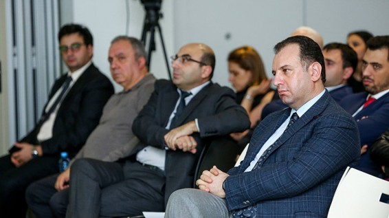 «Լույս»-ի նոր նախաձեռնությունը. շրջանավարտները Հայաստան են հրավիրում իրենց դասախոսներին