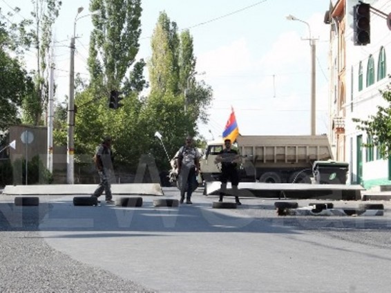 Հիմնադիր խորհրդարան. «Սասնա ծռերի» վրա ոստիկանության կողմից ճեղքման փորձեր են կատարվել