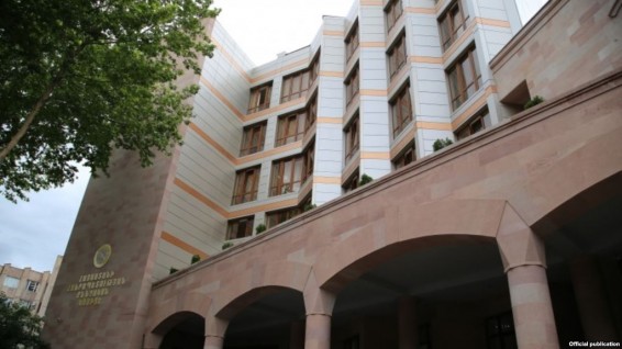 Թիվ 192 դպրոցի տնօրենը դասվար հրամանգրելու համար ստացել է 1500 ԱՄՆ դոլար կաշառք. հարուցվել է քրգործ