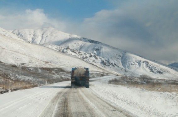 Հանրապետության տարածքում կան դժվարանցանելի ավտոճանապարհներ. տեղ-տեղ առկա է մերկասառույց