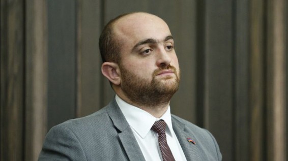 Արագածոտնի մարզպետը ևս որոշել է մնալ իր պաշտոնում