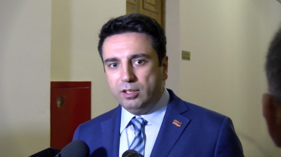 Քննարկելու ենք սենյակների հարցը. Ինչու են ուշ ժամին Իմ քայլի պատգամավորները հավաքվել ԱԺ-ում