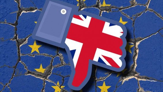 Британский парламент проголосовал против соглашения по Brexit