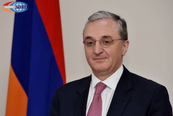 Зограб Мнацаканян считает возвращение Арцаха за стол переговоров практической задачей