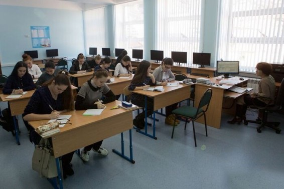 Վրաստանի դպրոցներում չեղարկել են ավարտական քննությունները