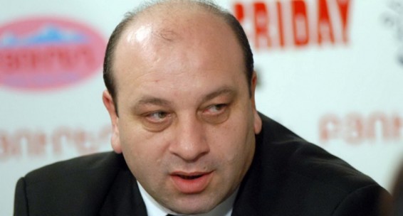 Գյումրեցի պատգամավորը միանում է ստորագրահավաքին