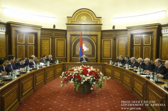 Շինարարության ոլորտում մենք լուրջ ծրագրեր ունենք. վարչապետը կառուցապատողների հետ քննարկել է ոլորտի զարգացման հեռանկարները