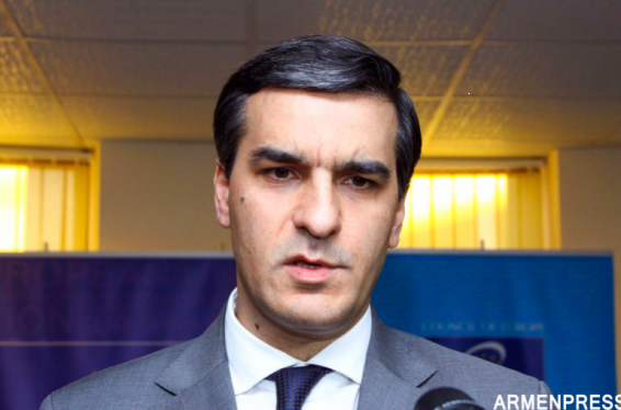 Արման Թաթոյանն այցելել է Ռոբերտ Քոչարյանին և առանձնազրույց է ունեցել նրա հետ