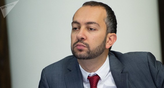 Начальник аппарата кабмина Армении: ищем выход с сокращением госслужащих