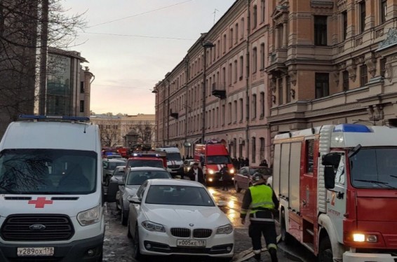 Սանկտ Պետերբուրգում փլուզվել է համալսարանի 5 առաջին հարկերի տանիքները. ուսանողներին տարհանել են