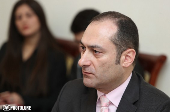 Անչափահասին բռնաբարելու մեղադրանքով 2 կալանավոր է ՔԿՀ տեղափոխվել, հոգեբաններն աշխատել են մեկի հետ, վերադարձել են և մյուսին կախված գտել. նախարար