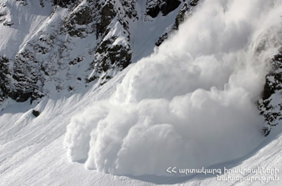 Ֆրանսիայի քաղաքացի լեռնագնացը Կոտայքի մարզում մնացել է ձյան զանգվածի տակ և կորցրել գիտակցությունը. ԱԻՆ