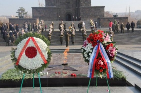 «Հաղթանակ» զբոսայգում նշվում է Հայրենիքի պաշտպանի օրը