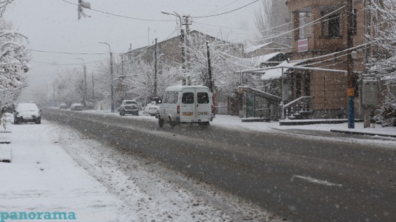 Մի շարք ավտոճանապարհներին ձյուն և մառախուղ է